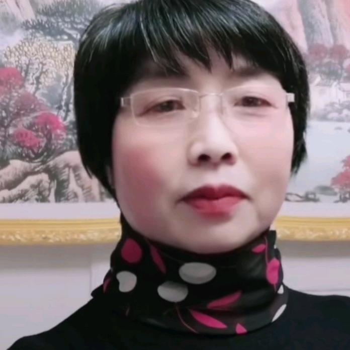 #茹  芃#