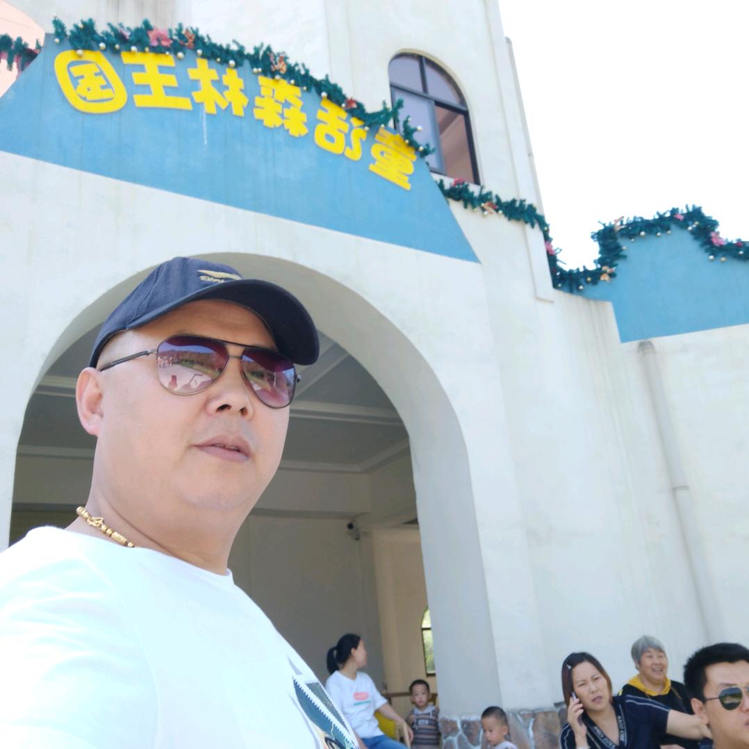 快乐的胖子