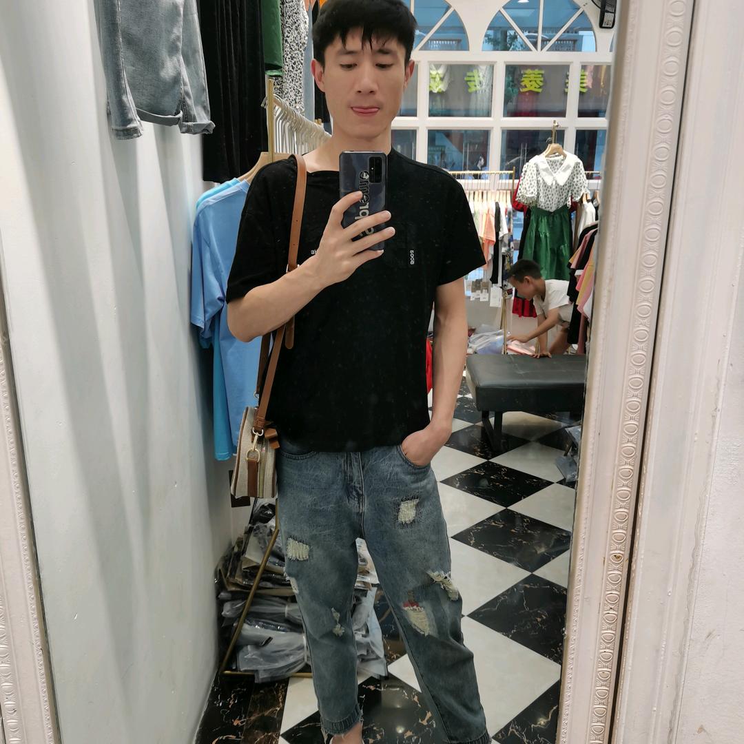 败家少爷。