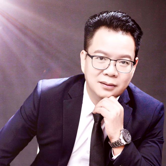 罗浩铭律师