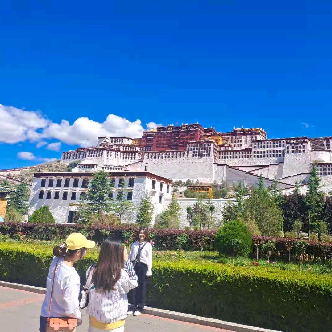 扎西德勒🙏