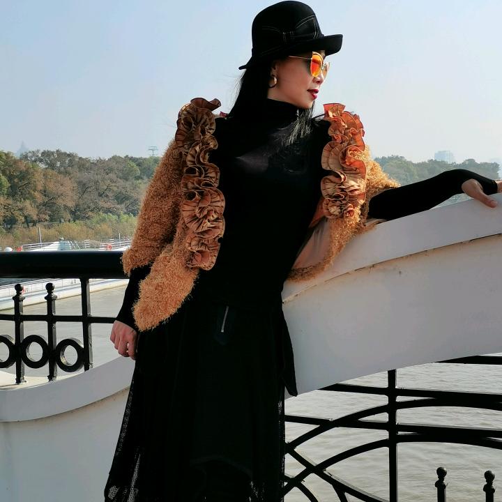 阳光女人