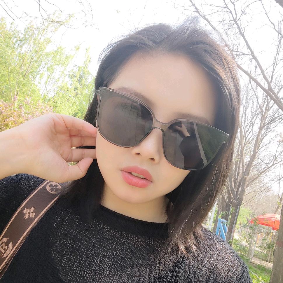 炸毛的兔子🐰