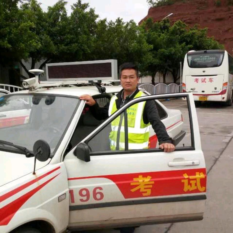 资阳驾校黄教练