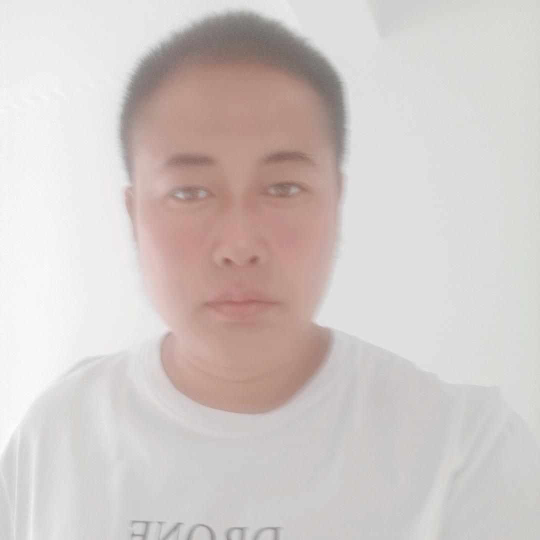 淡然一笑