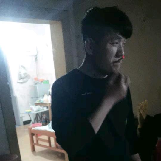 物是人非