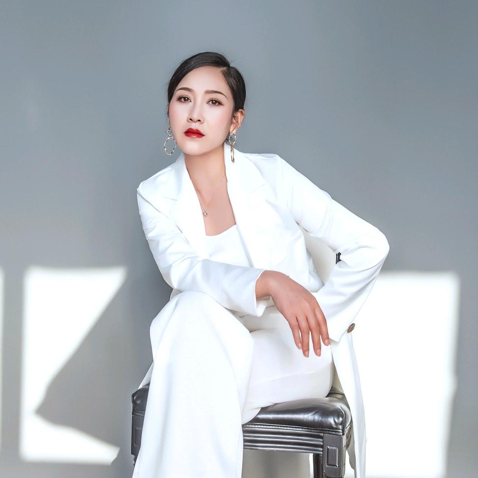 爱玫丽婚纱美妆