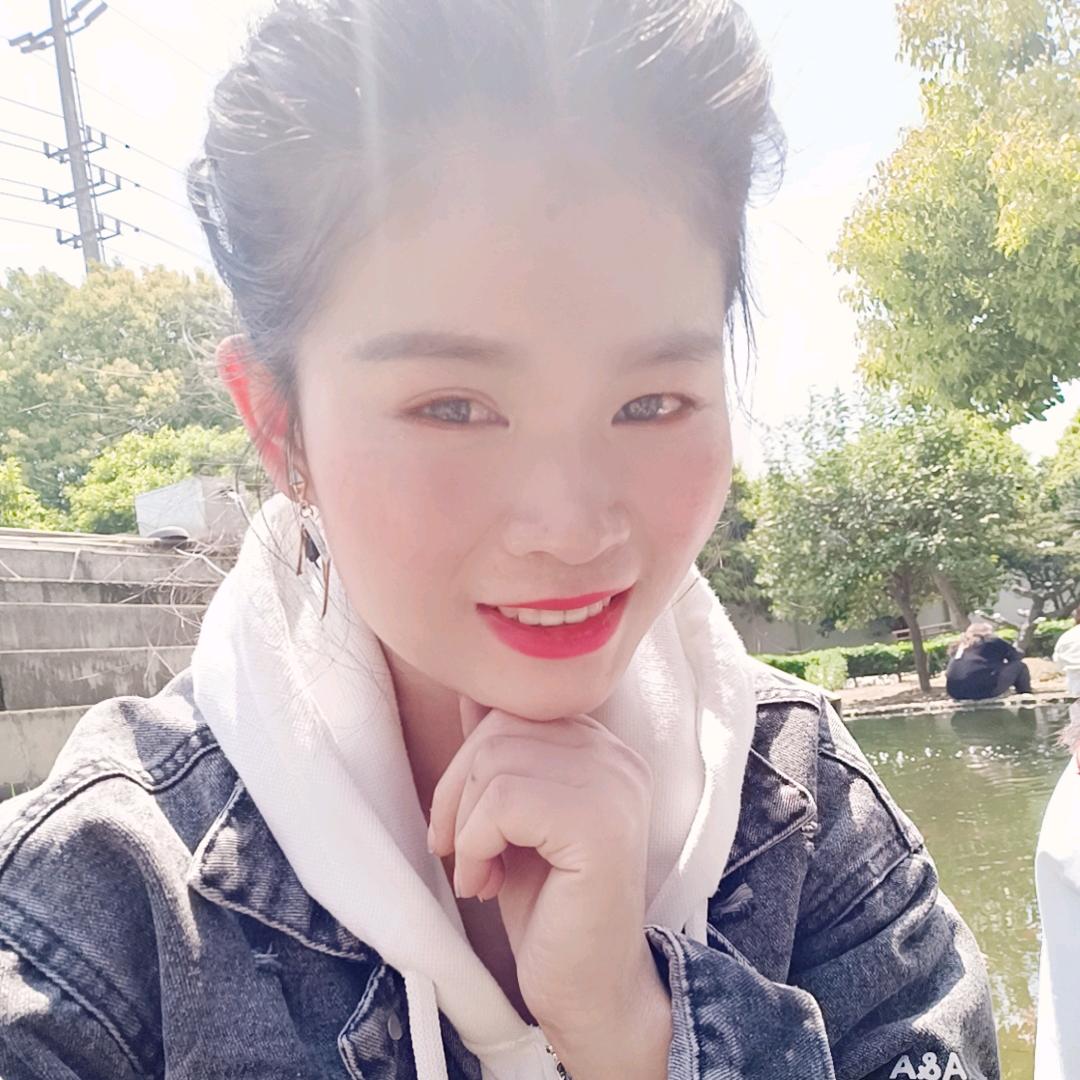何家努力<我聋哑人女孩子>