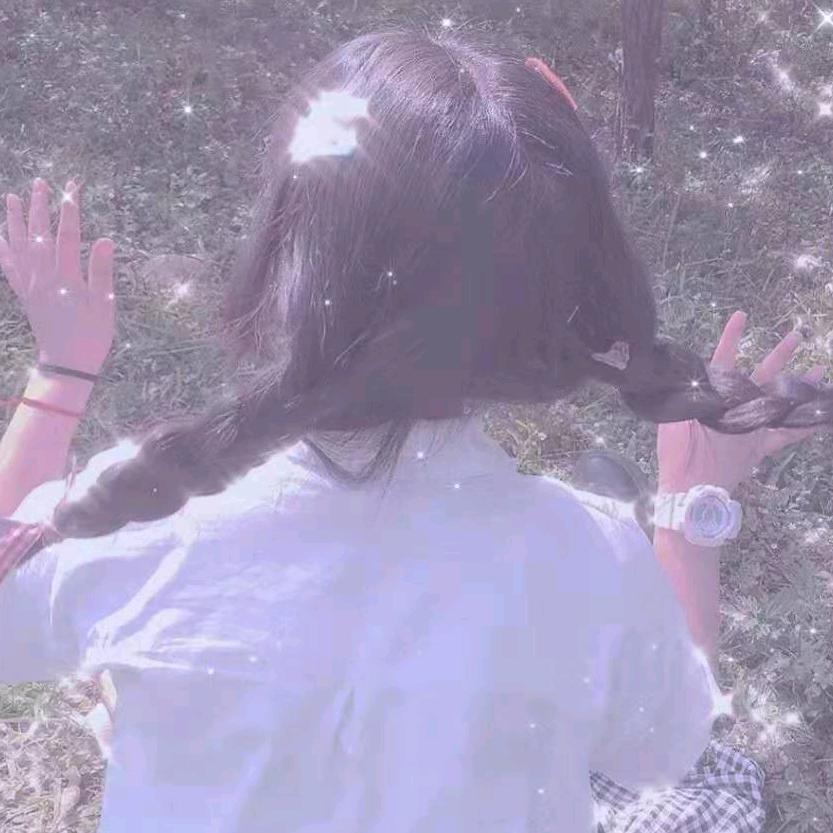 彭琴小美女