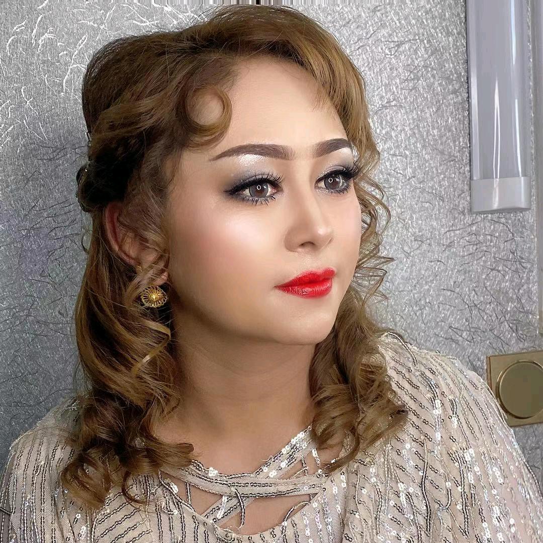 guzalim高级化妆师