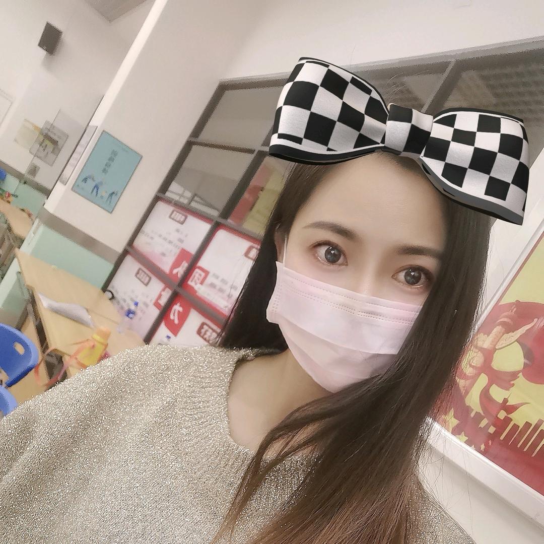 丫丫吃喝玩乐