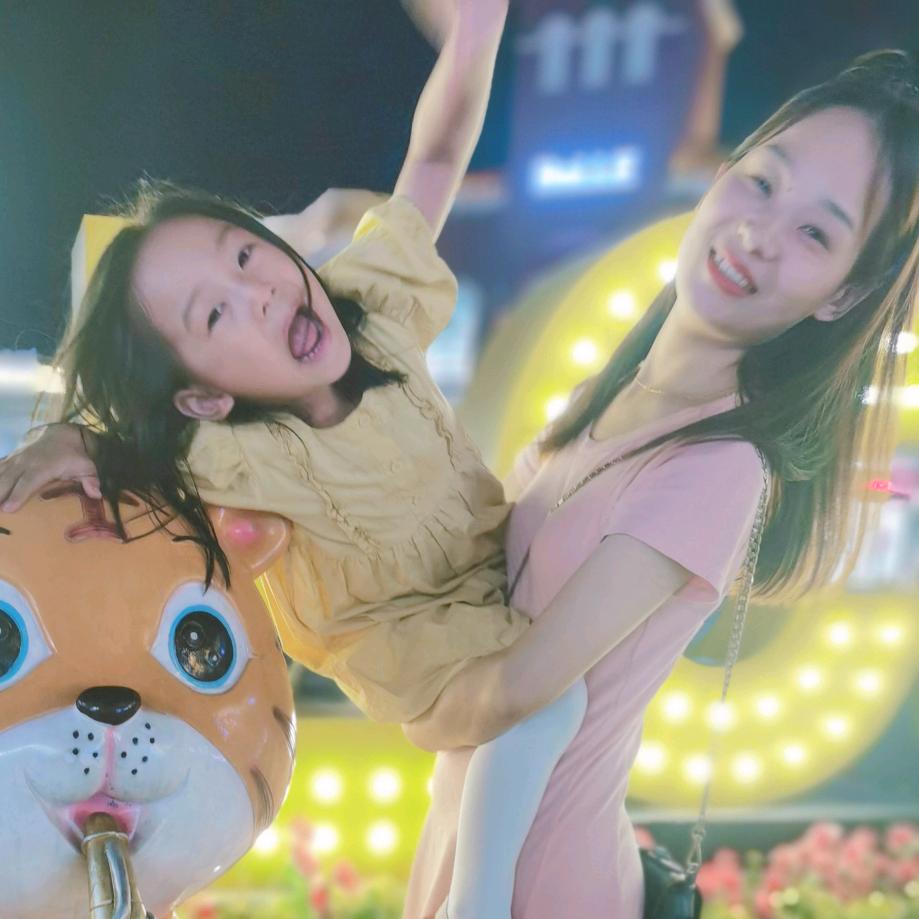 Miya的漂亮麻麻