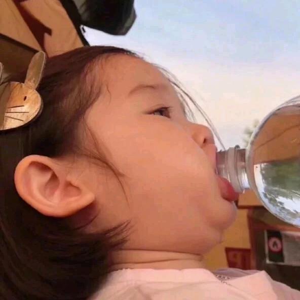 颂颂。