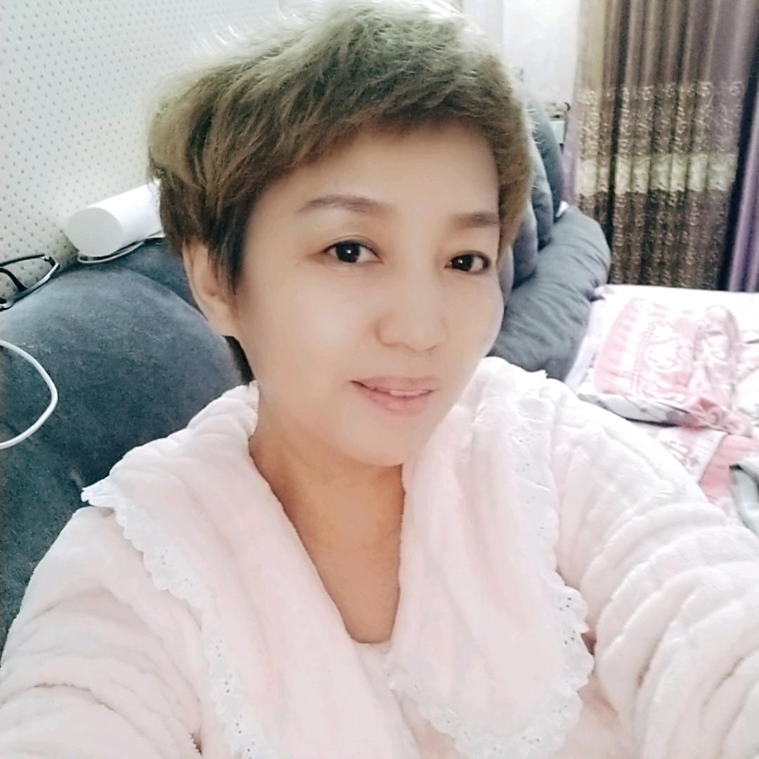 欧抱抱童装玲姐