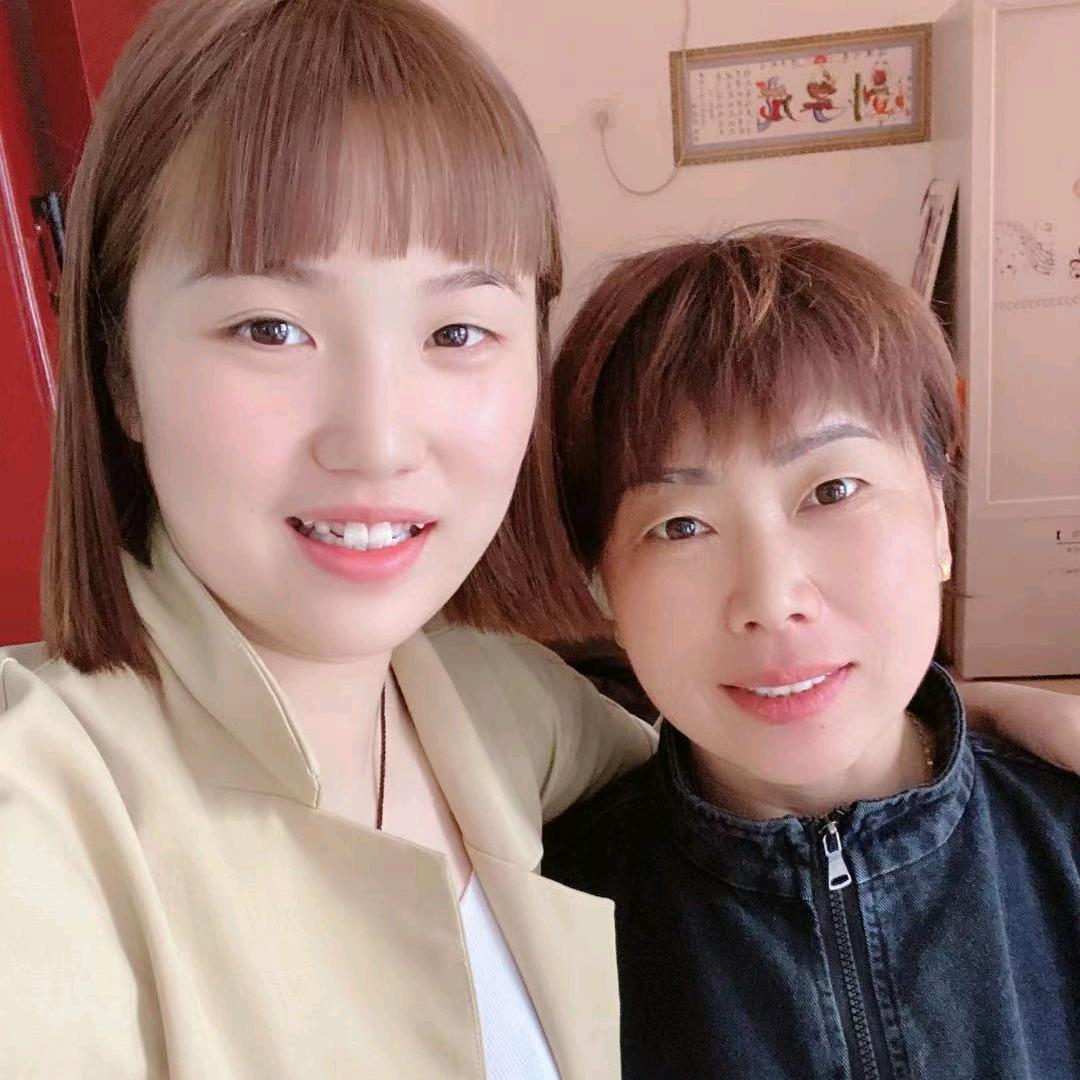 董阿姨（小六妈妈）