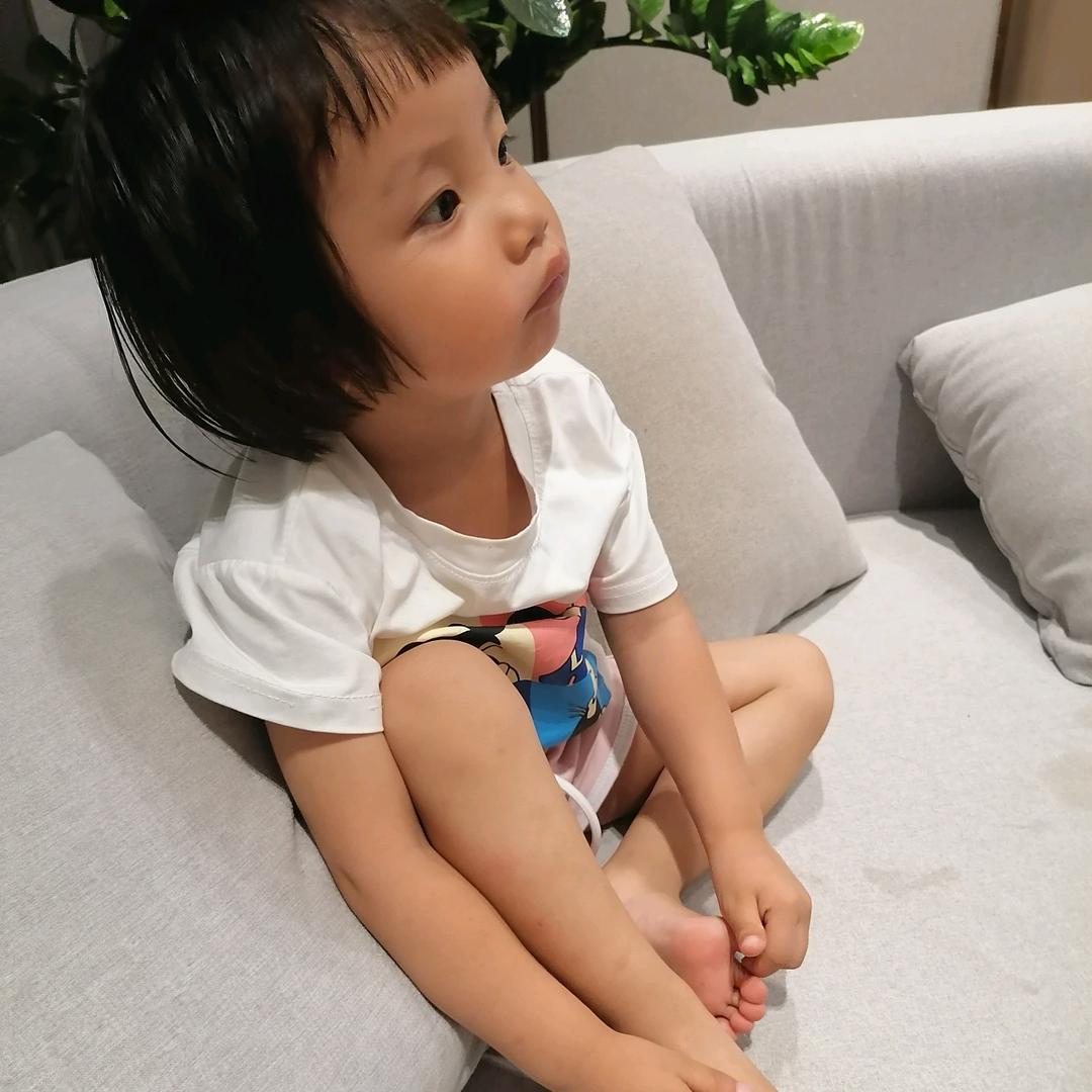 ๑•̌.小宅女(•̑๑)ˀ̣ˀ̣