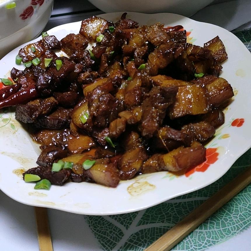 （｡ò ∀ ó｡）肉肉