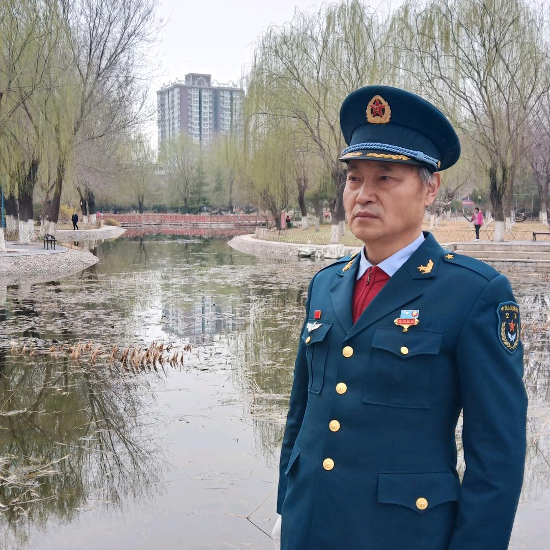 老兵新传青春易老，但军魂理应长青！