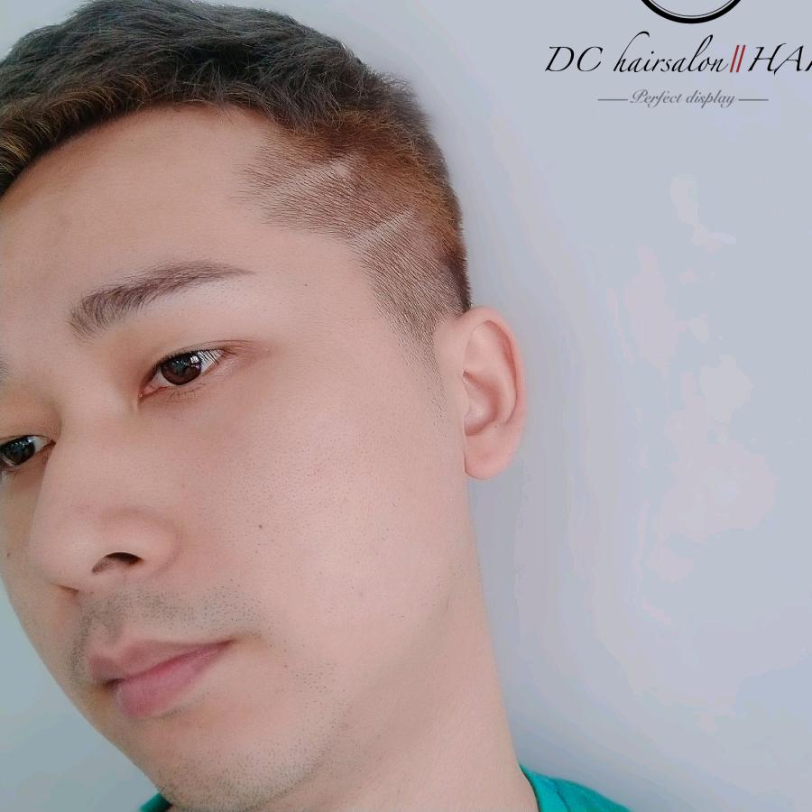 琢磨先生（易晓）烫发美学空间