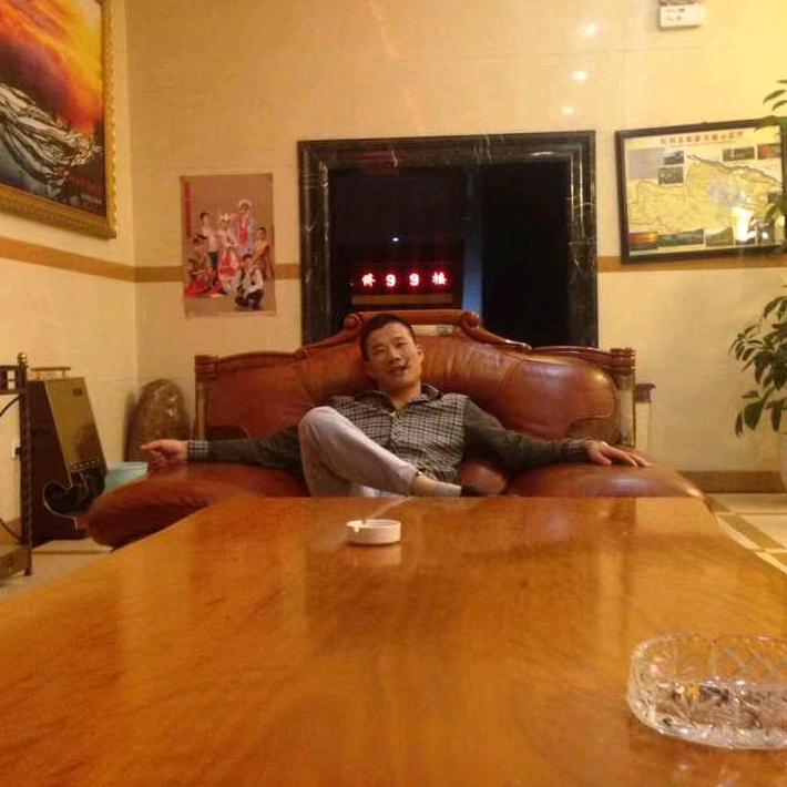 在外拼博的男人👨🏻