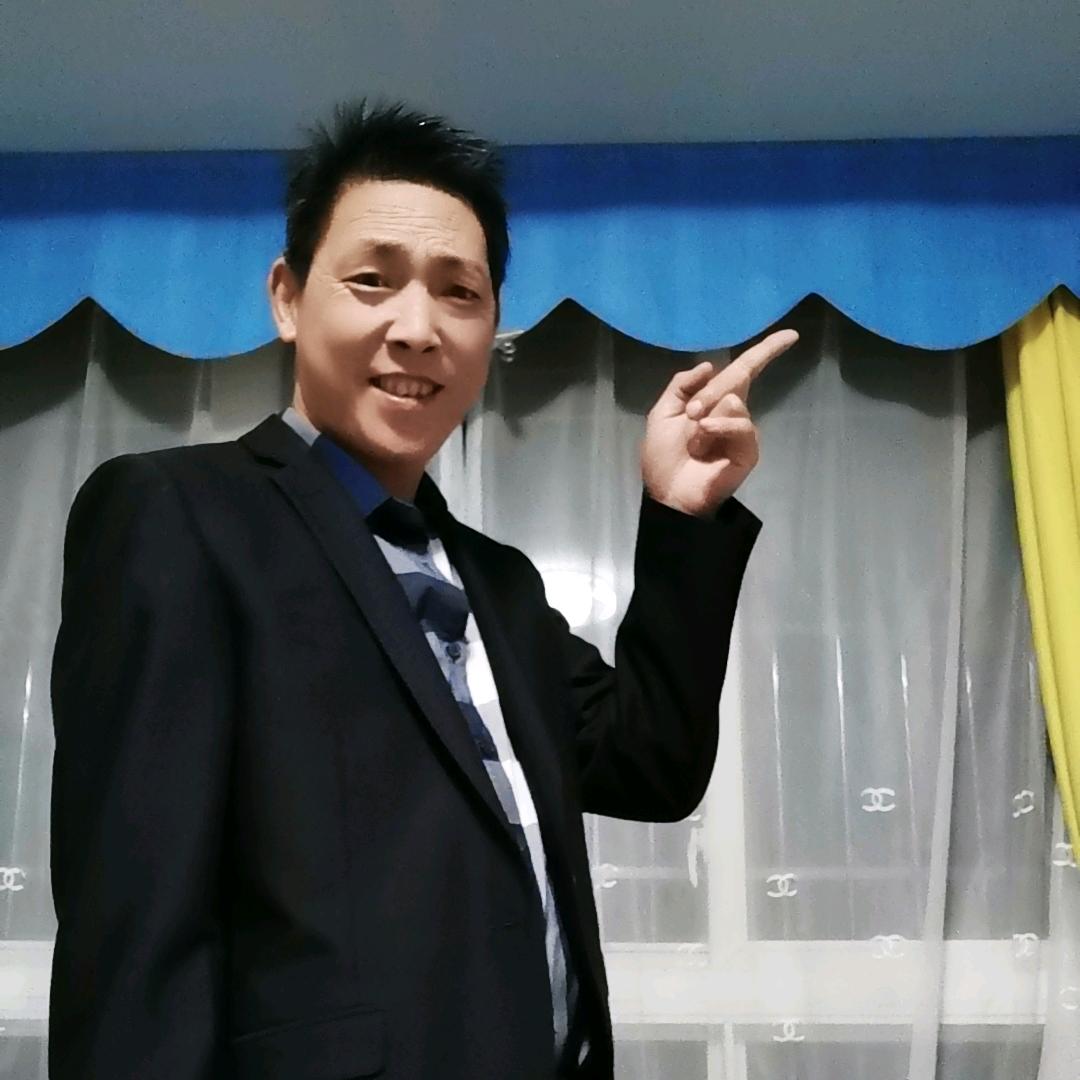 城口黄由周