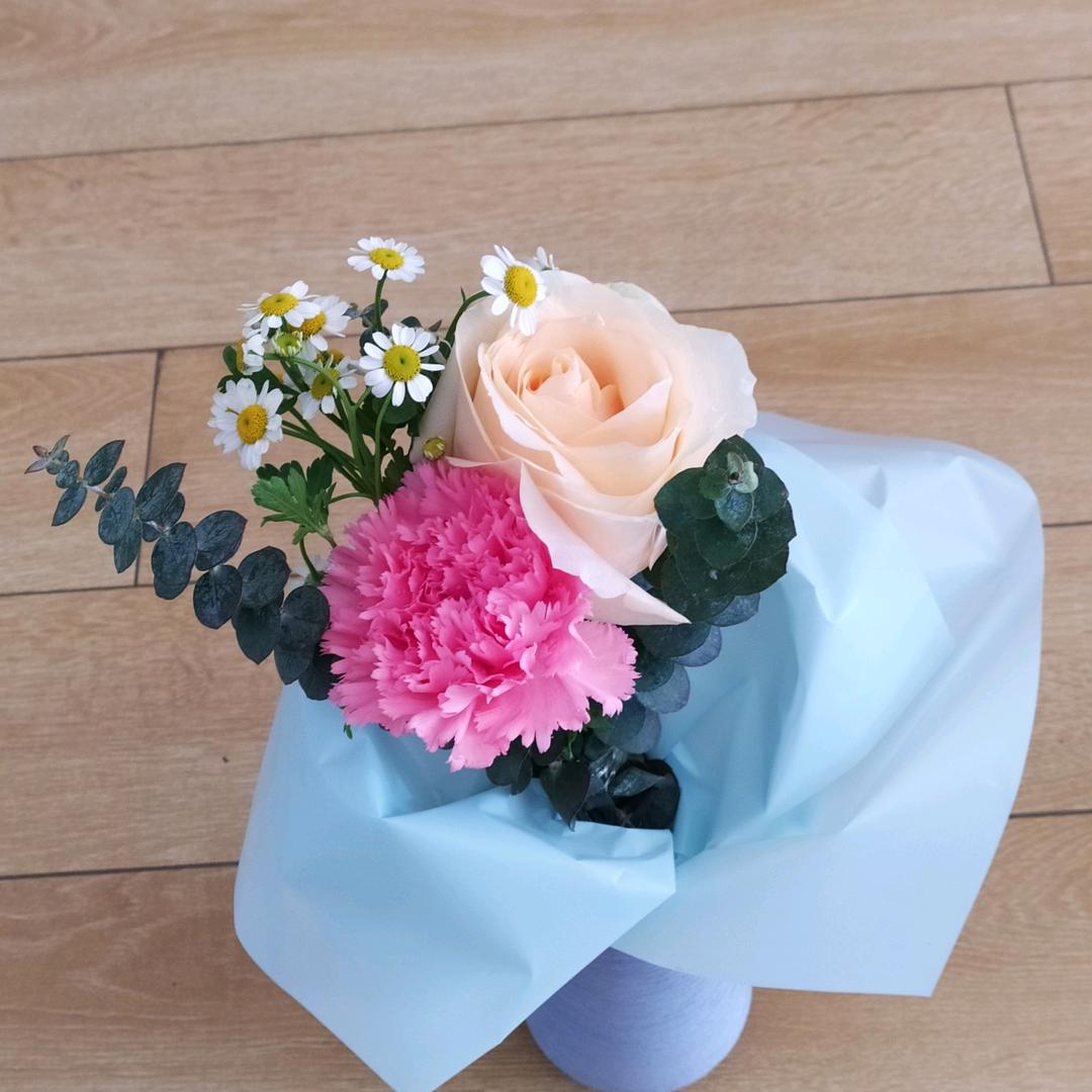 这花真好看。