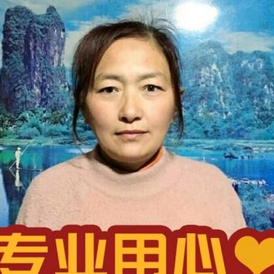 何四姐(专业阉鸡阉猪)