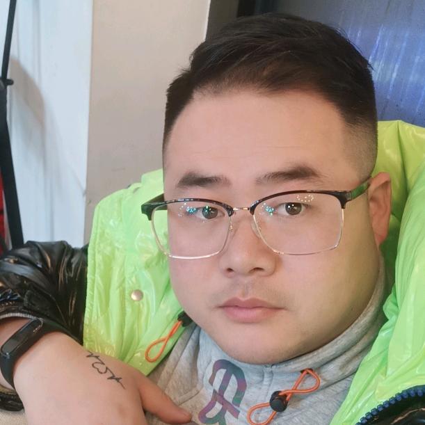 财神爷心砍砍的肉墩墩