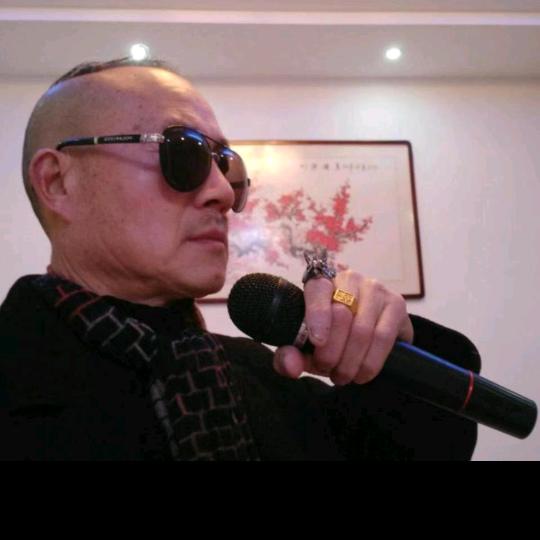 燕师傅，单身，