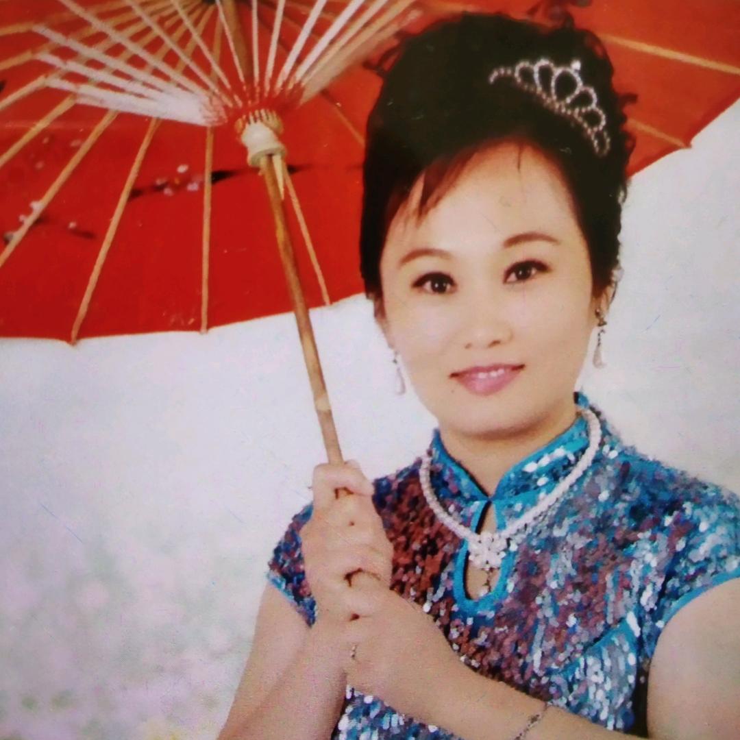 方姐(晚上九点开播）