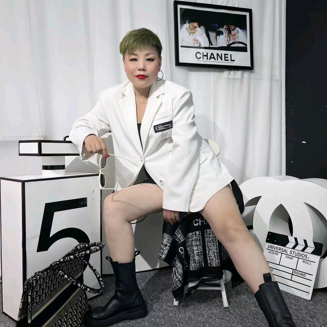 酷酷美美姐