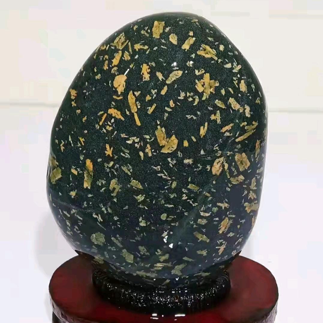 六米奇石