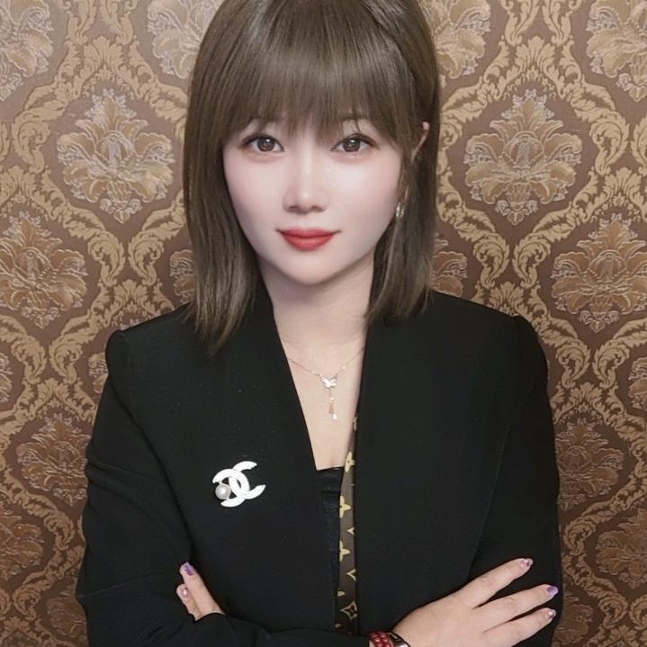 白山 蓝衣天使 文怡