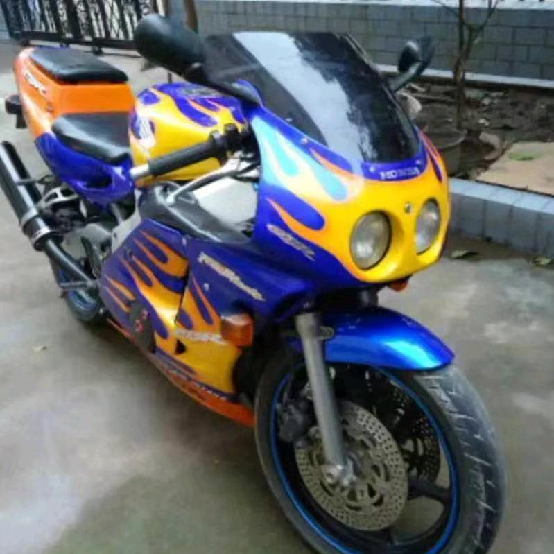 俺是村里最善良的人