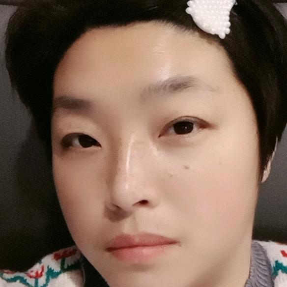 犍为县的老姐，嘻嘻