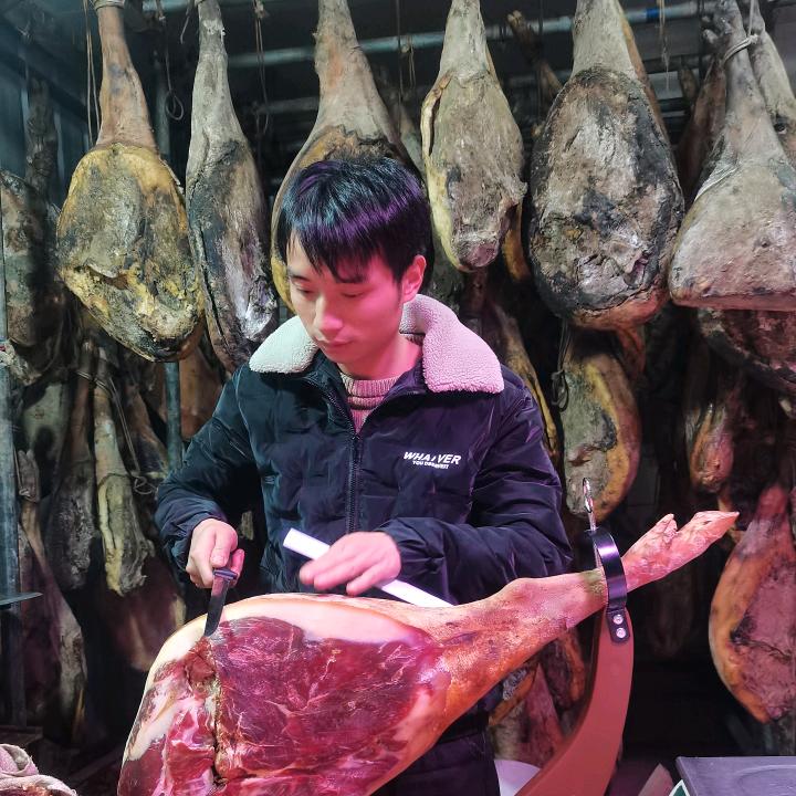 重生之后我在曲靖卖宣威火腿