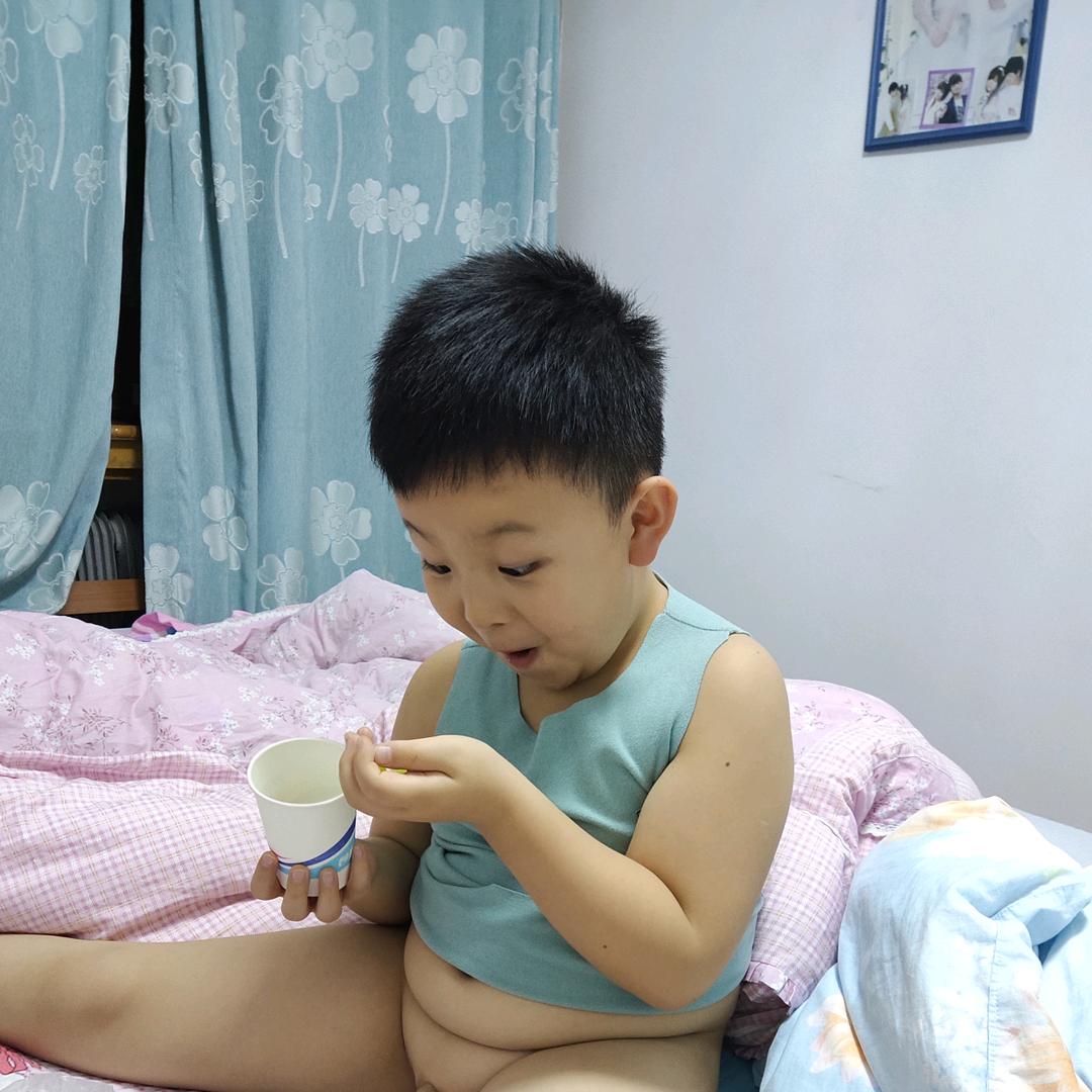 小侯很忙