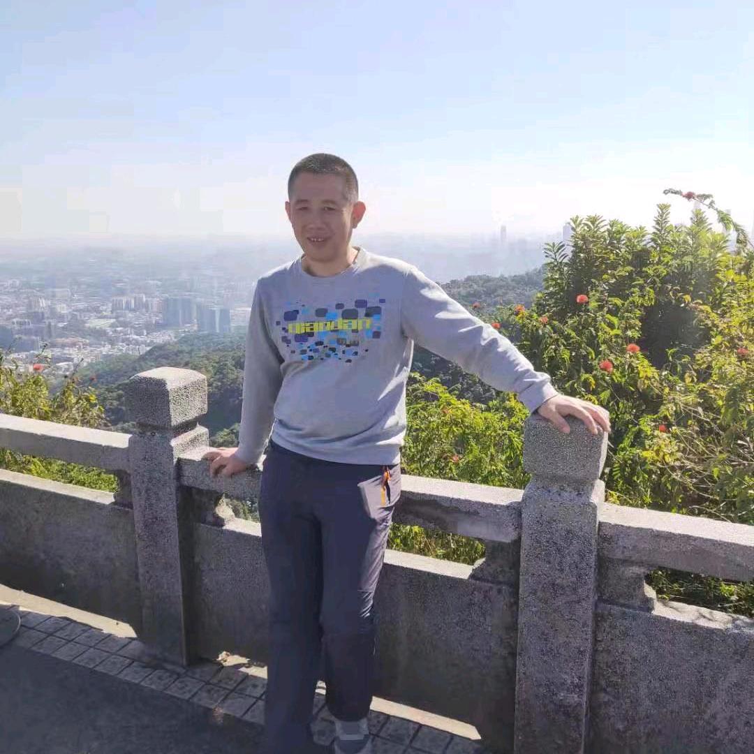 大庆古德窗维修加层窗（除霉除碱）