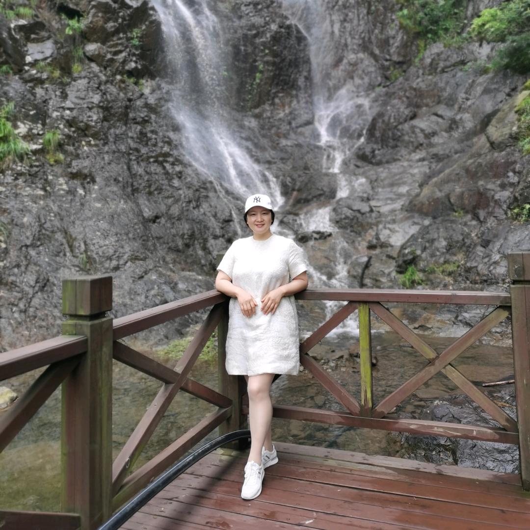 劉劉