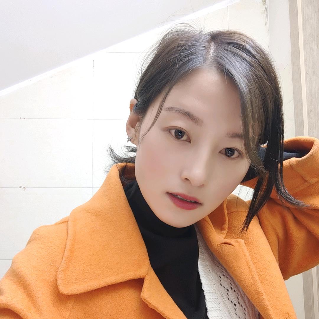 余美洁