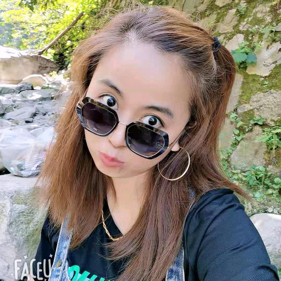开出租车的女人(橱窗🈶好物)