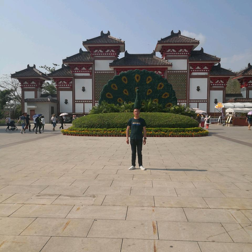 新福汽车丨新福装饰丨山峰