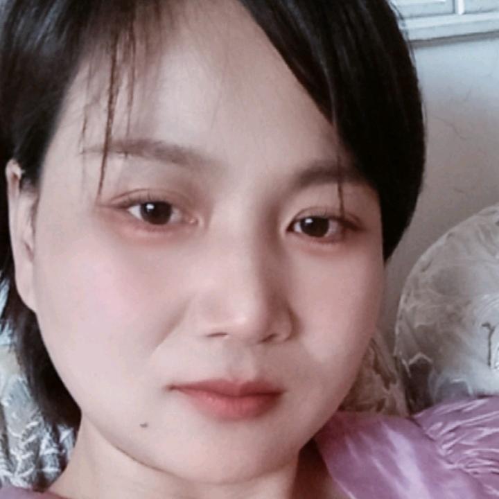 小桃刘桃gccvnhv