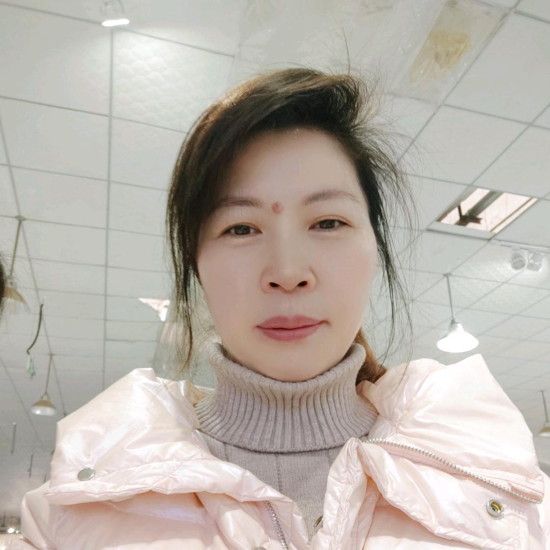 曾姐:阳逻家具
