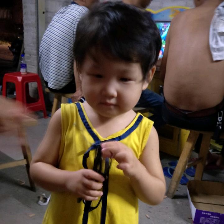 吖嘛嗲