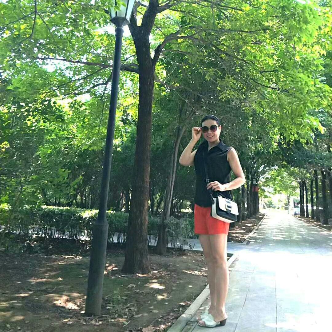 霞光万里《请勿连续点赞》