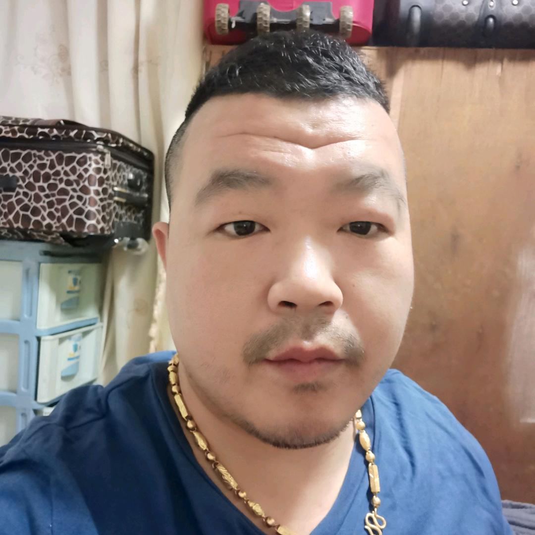 小胖卖锅贴
