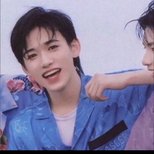 商洛房产销售小姜