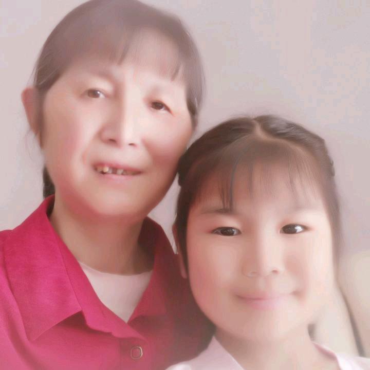 三个孩子的奶奶