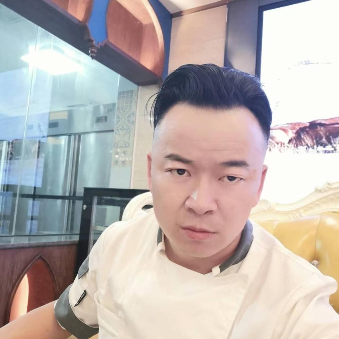 李伟餐饮